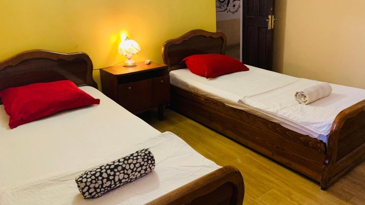 Home Stay Georgia Tbilisi ภายนอก รูปภาพ