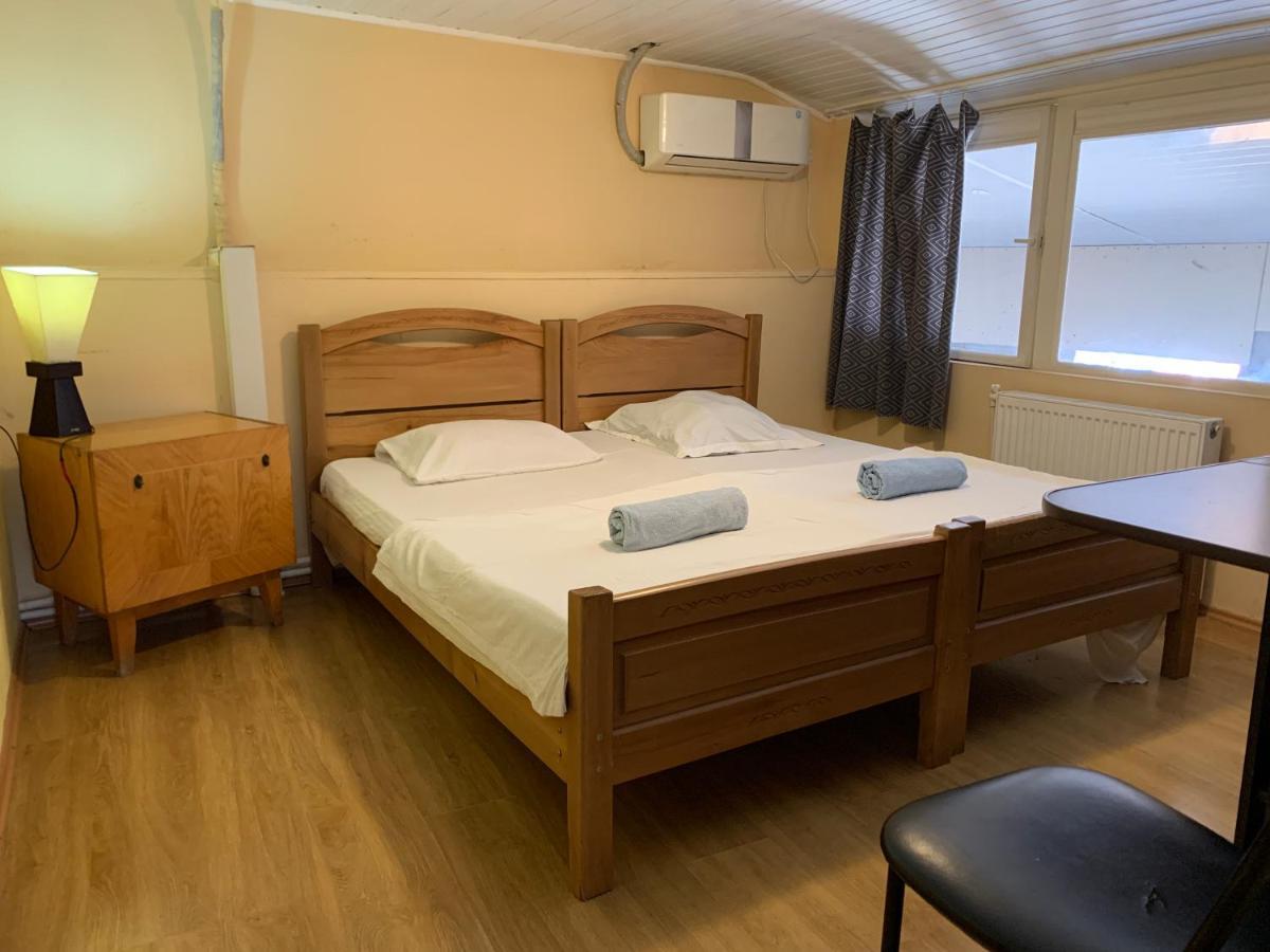 Home Stay Georgia Tbilisi ภายนอก รูปภาพ